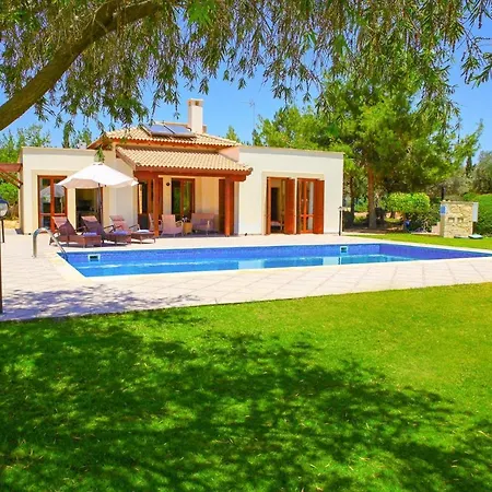 Aphrodite Hills Superior 238 Вилла